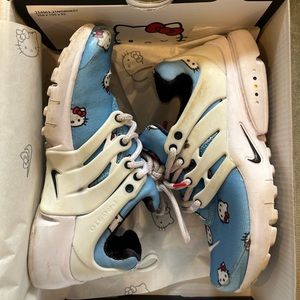 Hello Kitty Nike Presto. Worn twice, original box and tissue paper. Size 1Y